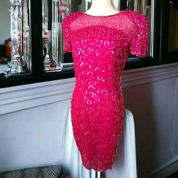 Vintage 60s/70s silk beaded &  sequen Barbie pink dress flapper glam 6 - Picture 1 of 13